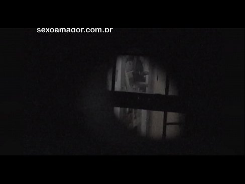 ❤️ Si Blondie sekretong nakuhaan og video sa usa ka voyeur sa kasilinganan nga gitago sa luyo sa mga haw-ang nga tisa Porn video sa amon ﹏